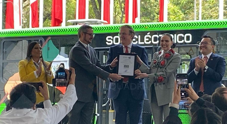México avanza hacia la movilidad sostenible con Taruk, su primer autobús eléctrico 100% nacional
