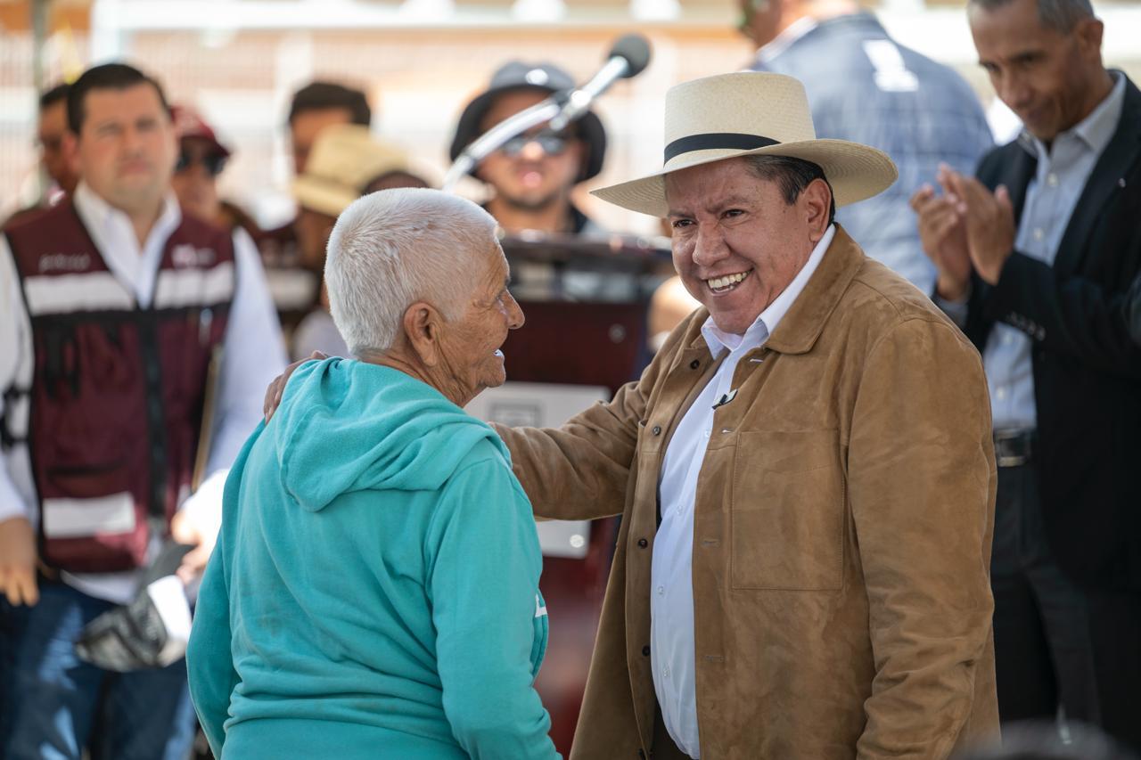 Gobernador David Monreal impulsa bienestar en La Comarca, Guadalupe