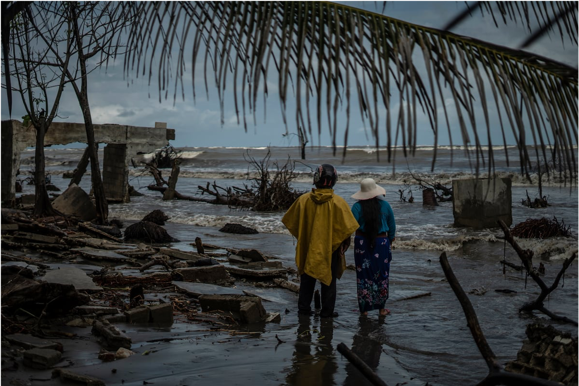 “El mar nos quitó todo”: comunidad de Tabasco desplazada por el cambio climático exige justicia y apoyo para seguir pescando