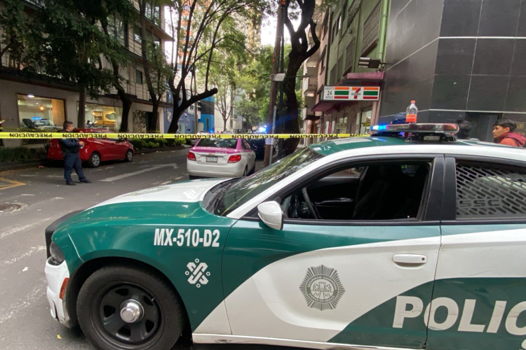 ¿Accidente o suicidio? Mujer muere tras caer de edificio en Miguel Hidalgo