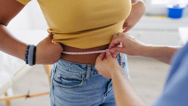 Bajar de peso sin perder músculo: claves para un déficit calórico saludable