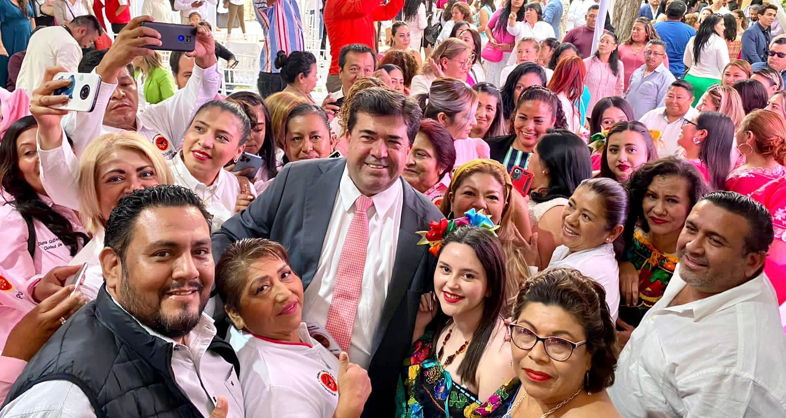 Pedro Haces: entre la estrella de Las Vegas y el sindicalismo con rostro femenino