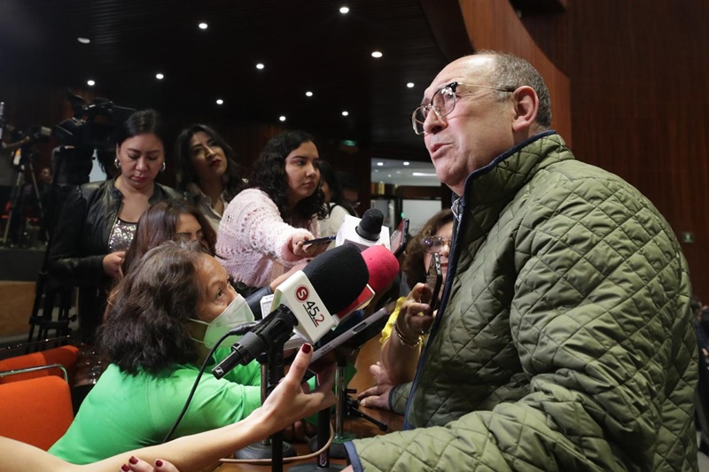 Moreira acusa a Morena de duplicar la deuda y dejar crisis a Sheinbaum