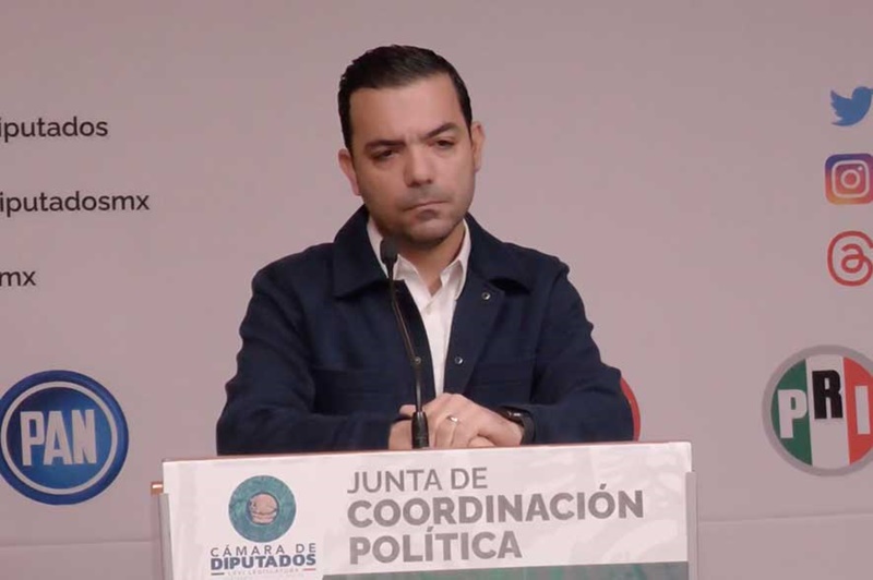 El PAN se sacude el polvo: promete abrirse “sin restricciones” a la ciudadanía