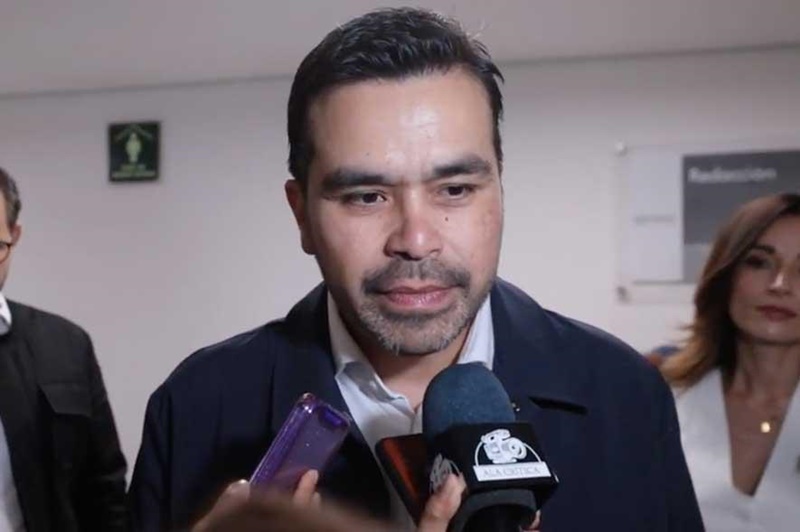 Máynez alza la voz: “No se puede recortar el futuro de México”