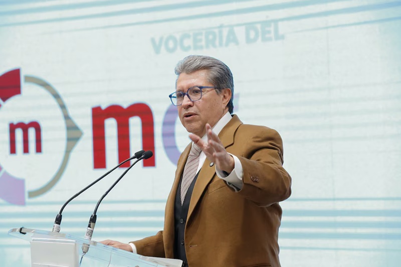 Monreal respalda relanzamiento del PAN y su nueva estrategia