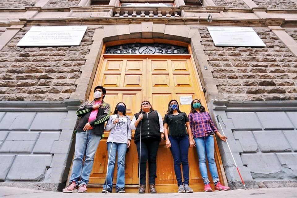 Más de un siglo de inclusión: piden renovar prácticas educativas en la Escuela Nacional para Ciegos