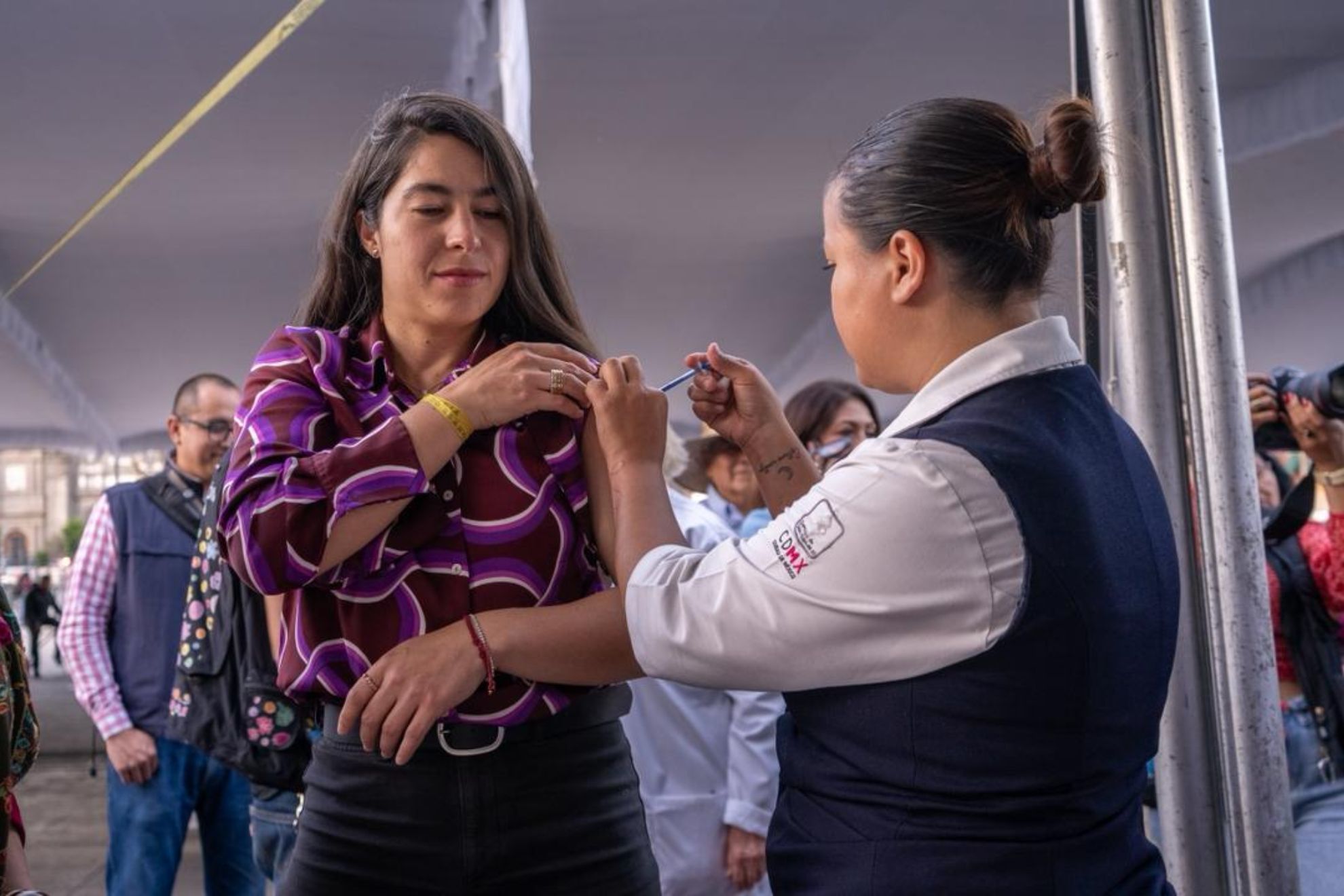 ¿Vacunas gratuitas en el Zócalo? Así puedes acceder sin requisitos complicados