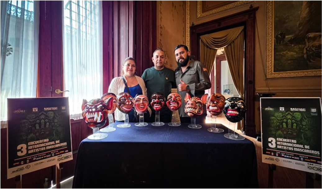 México recibe donación de 9 máscaras peruanas para el Museo Nacional de la Máscara