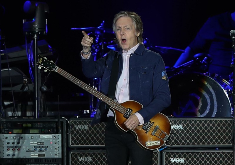 McCartney protesta con “canción silenciosa” contra abuso de IA