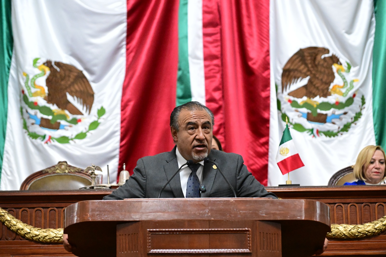 Aprueban Parlamento para visibilizar y garantizar derechos de comerciantes CDMX