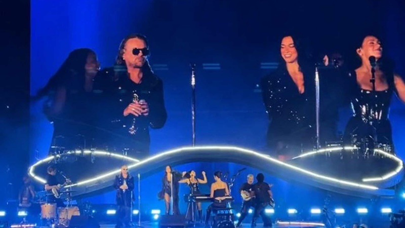 Dua Lipa sorprende en CDMX al cantar con Fher de Maná