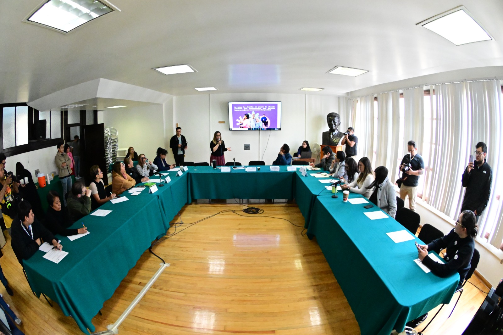 Cuidar sin apoyo: Congreso CDMX presenta diagnóstico ciudadano rumbo al Sistema de Cuidados