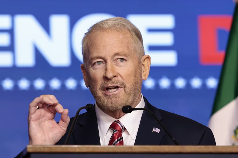 Ronald Johnson destaca cooperación México-EE.UU. tras captura de Ryan Wedding