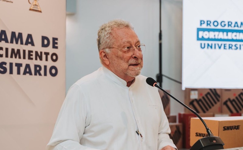 Vinculan a proceso a exrector de la UACam por delitos contra la salud