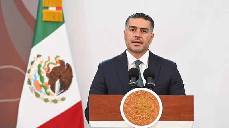 Harfuch promete justicia por asesinato del alcalde Carlos Manzo