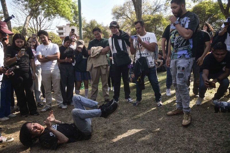 Fracaso del primer evento de ‘therians’ en CDMX