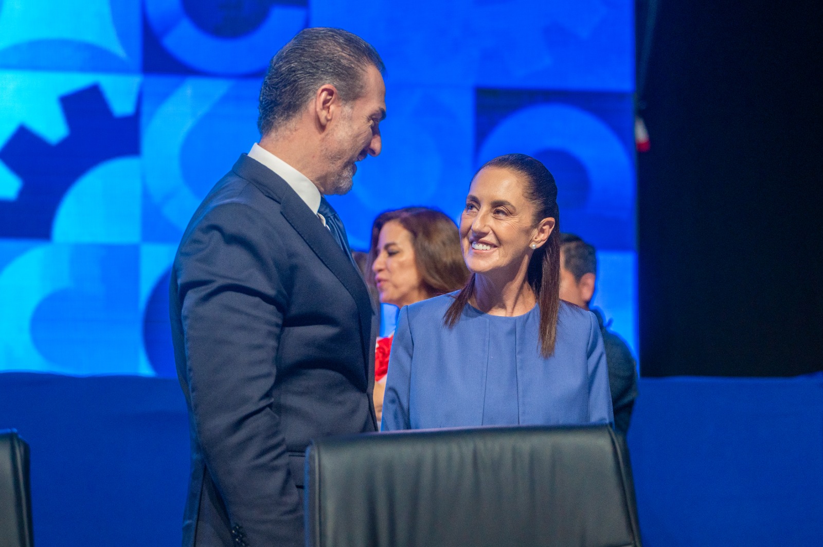 Monterrey busca más respaldo federal: Adrián de la Garza lleva sus prioridades ante Sheinbaum